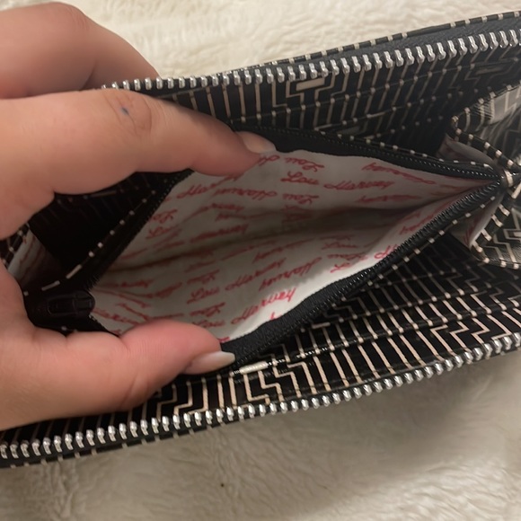 Lou Harvey Black and White Zip Wallet - Picture 5 of 5